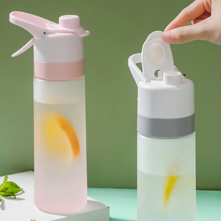 501-600ml Gradient Color Fog Surface Spray Water Cup Outdoor Sports Bottle(Green)