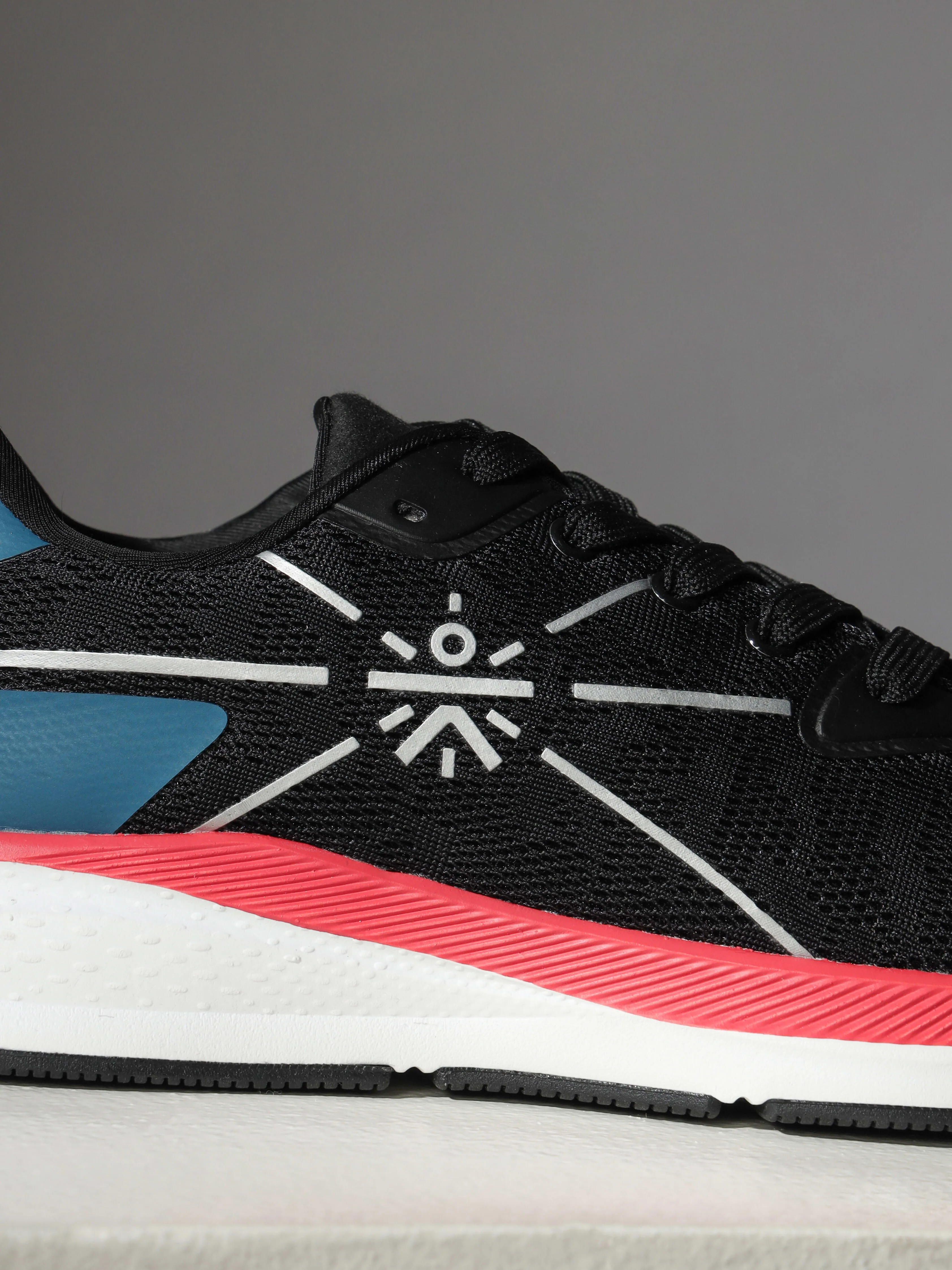 Flomo Men Running Shoes - Black/Blue
