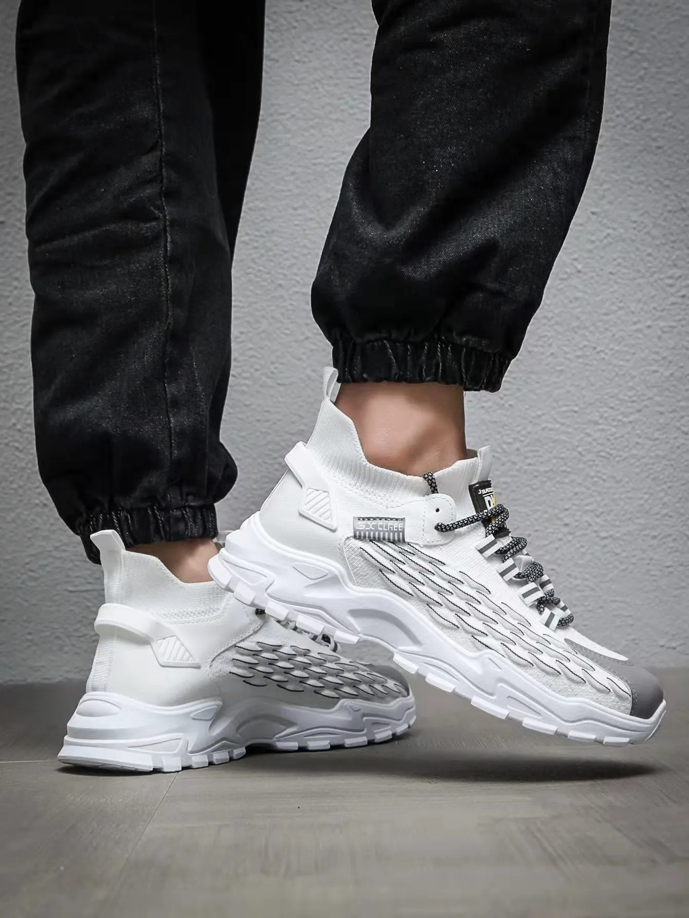 Men Colorblock Ribbed Lace-up Front Chunky Sneakers