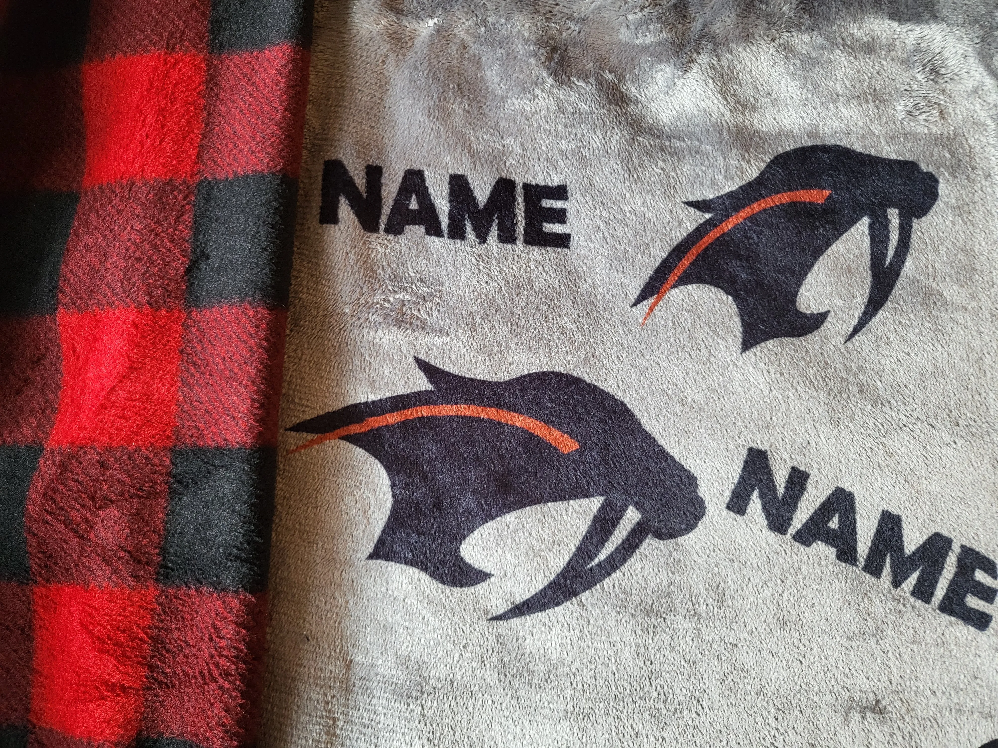 SHAKOPEE HOCKEY FUNDRAISER - Cozy Saber Blanket customizable (Closes 12/5/24)